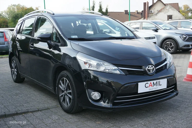 Toyota Verso 3