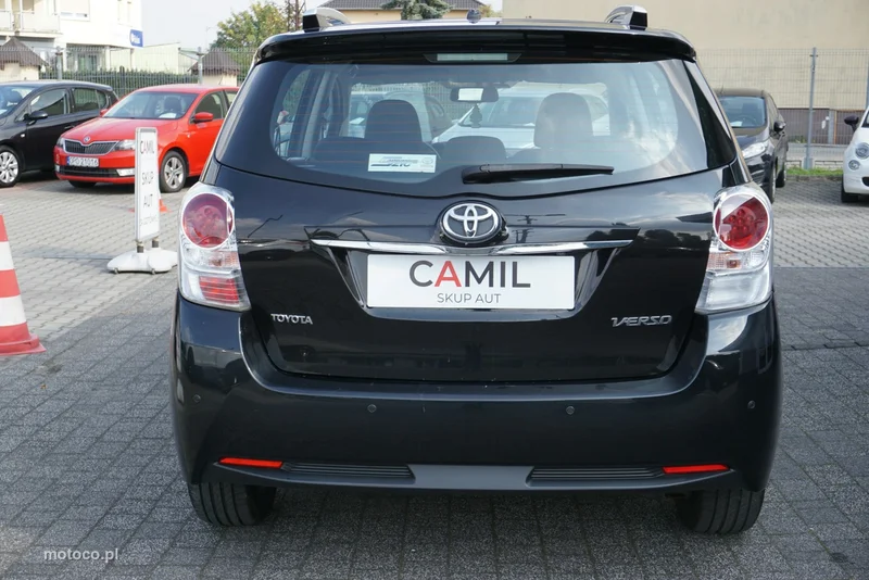 Toyota Verso 6