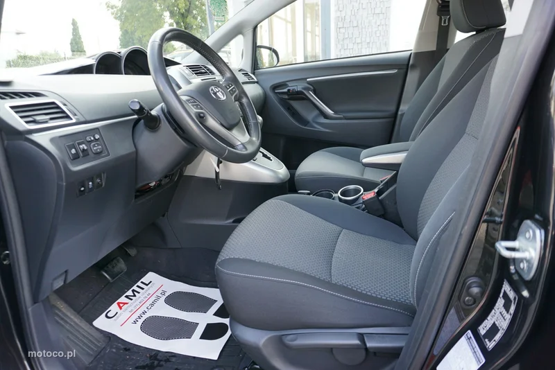 Toyota Verso 9