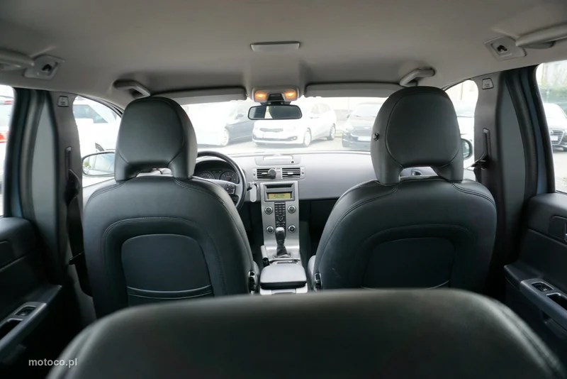 Volvo V50 17
