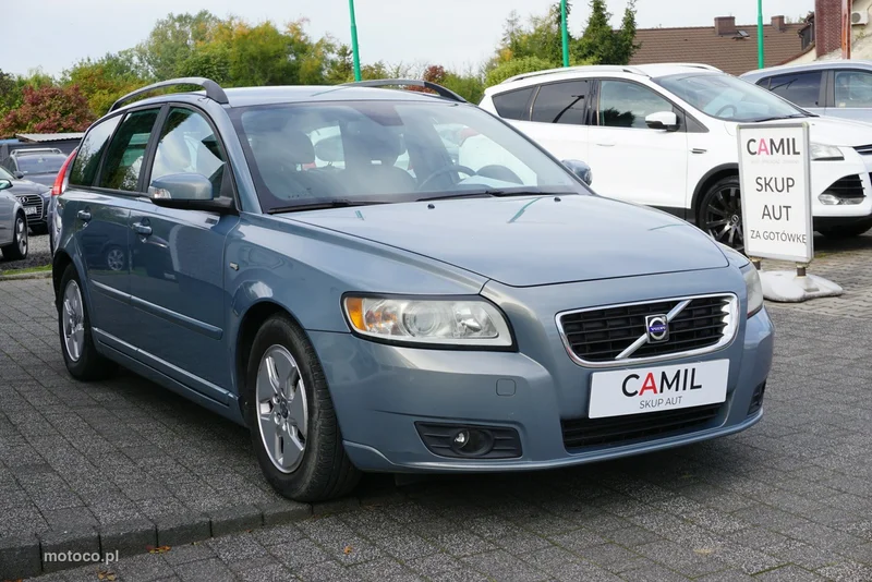 Volvo V50 3