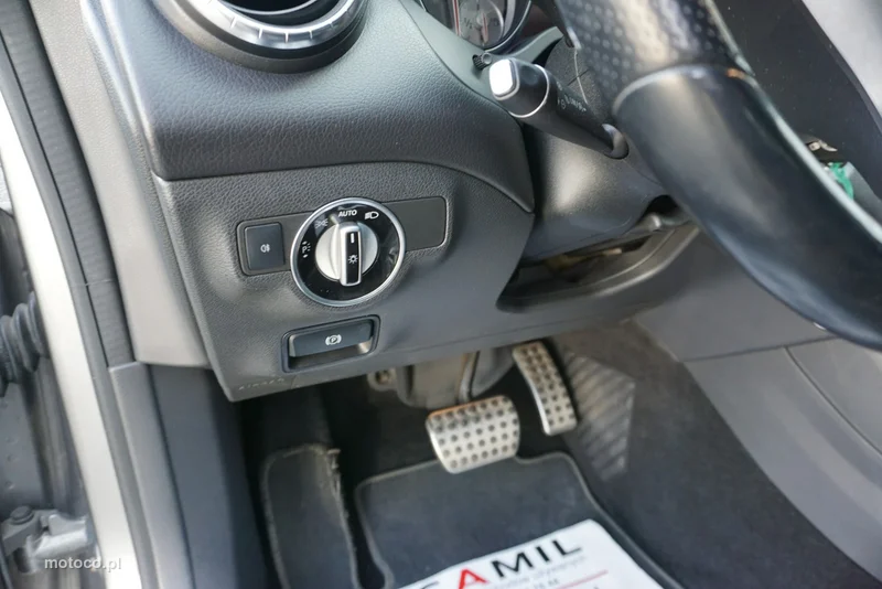 Mercedes-Benz CLA C117 200 11