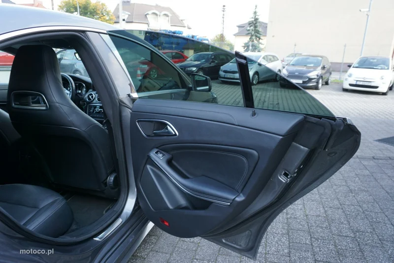 Mercedes-Benz CLA C117 200 19