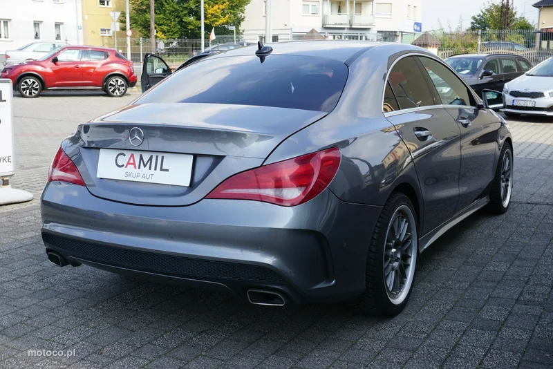 Mercedes-Benz CLA C117 200 4