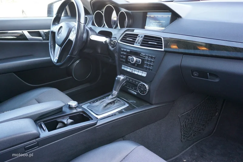 Mercedes-Benz Klasa C W204 C 200 20