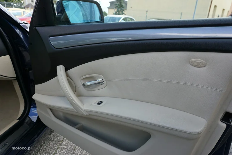 BMW Seria 5 E60 530 19