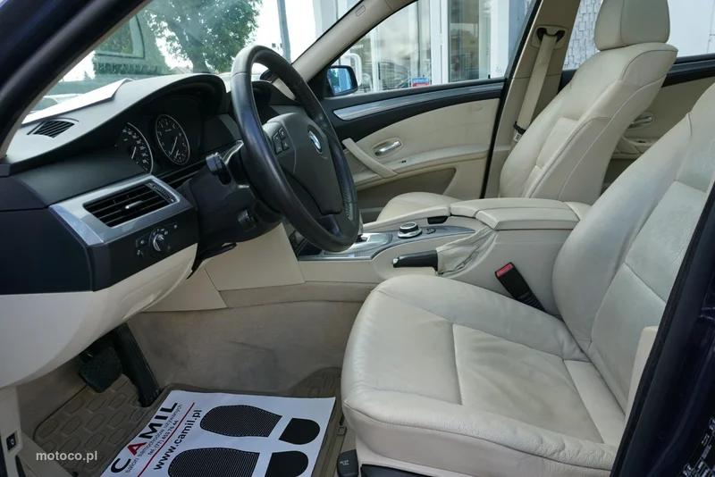 BMW Seria 5 E60 530 8