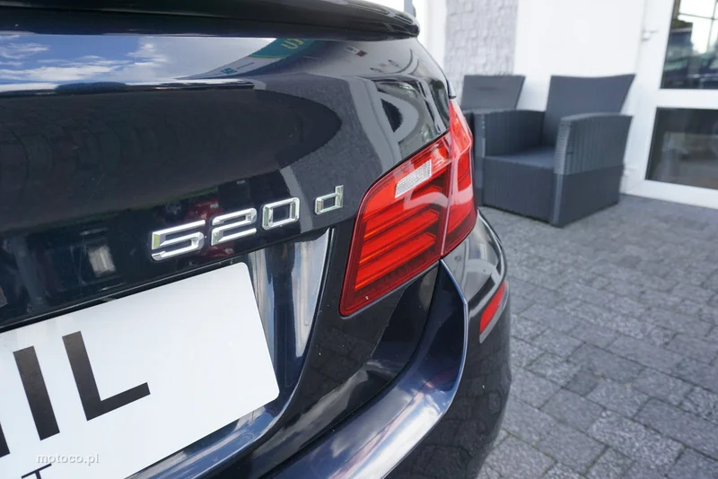 BMW Seria 5 F10 520 17