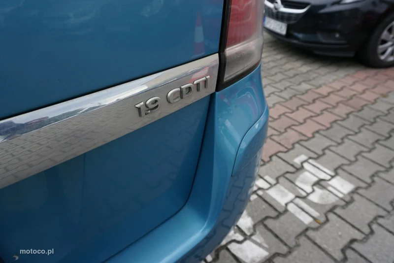 Opel Zafira B 13