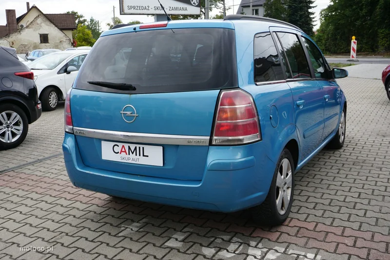 Opel Zafira B 4