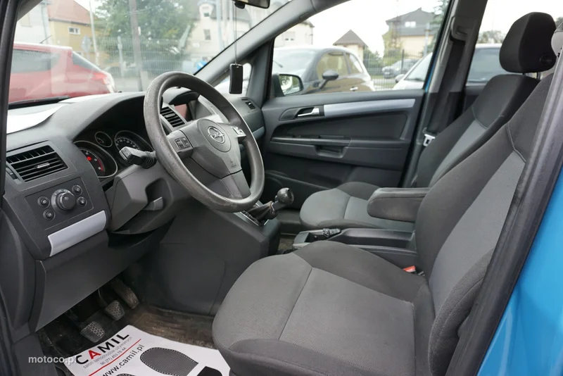 Opel Zafira B 9