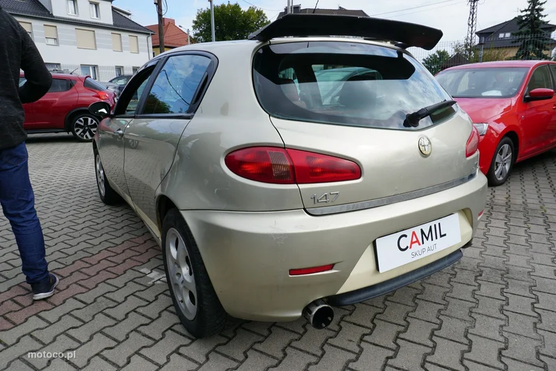 Alfa Romeo 147 13