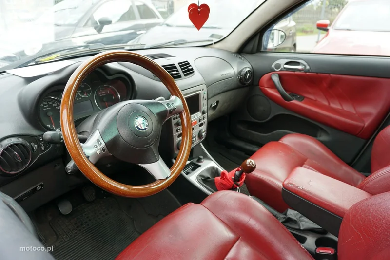 Alfa Romeo 147 6