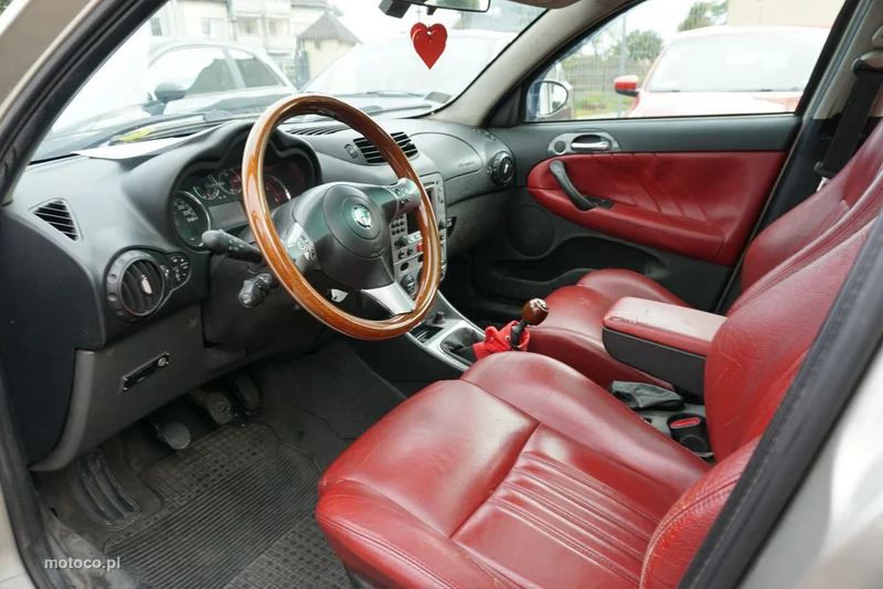 Alfa Romeo 147 7