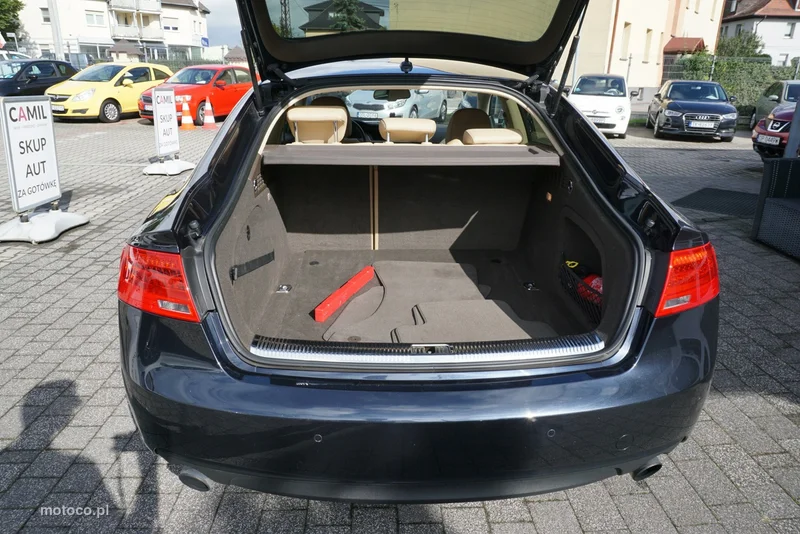 Audi A5 8T 15