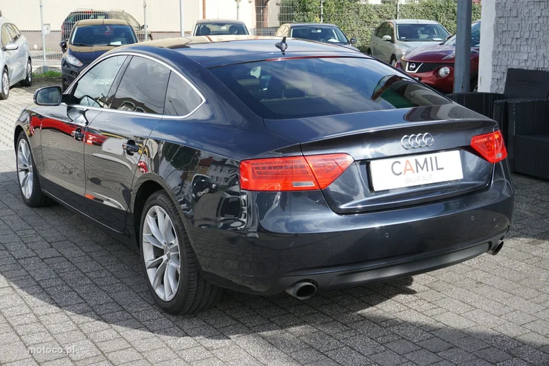 Audi A5 8T 7