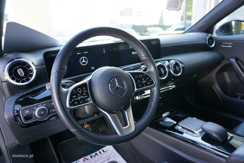 Mercedes-Benz Klasa A W177 A 180 12