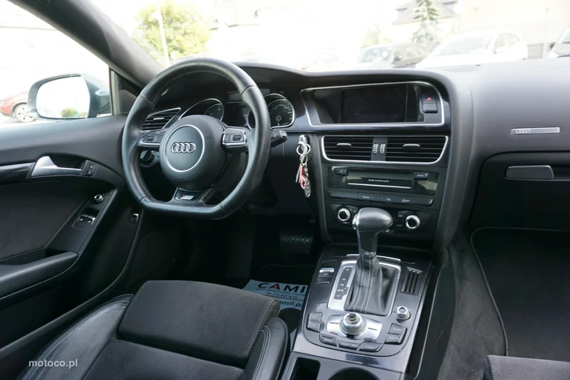 Audi A5 8T 19
