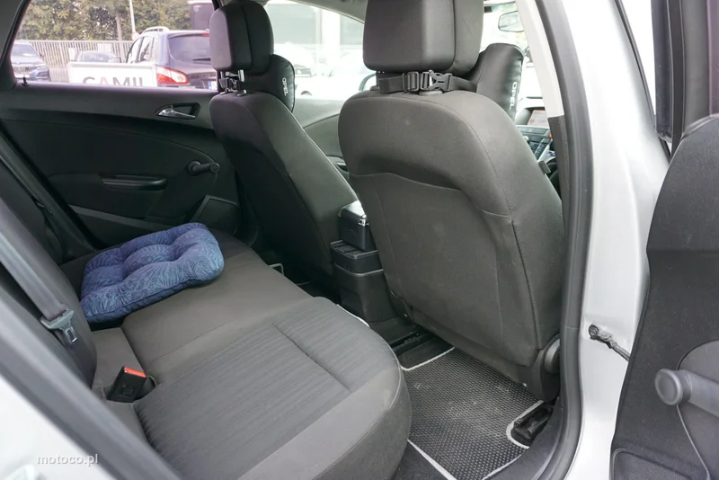 Opel Astra J 17