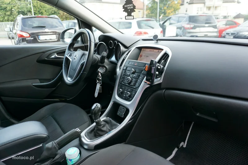 Opel Astra J 18
