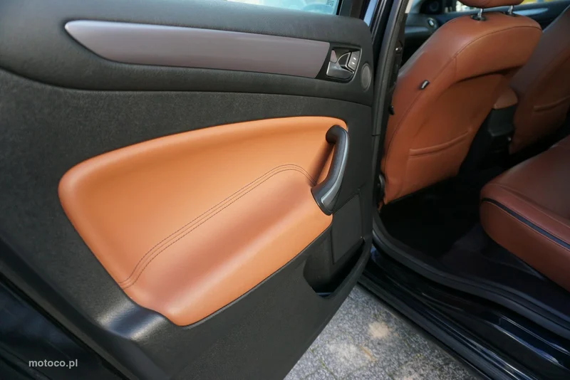 Ford Mondeo IV 17