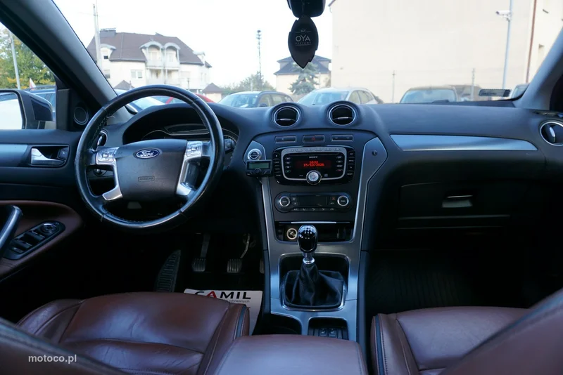 Ford Mondeo IV 22