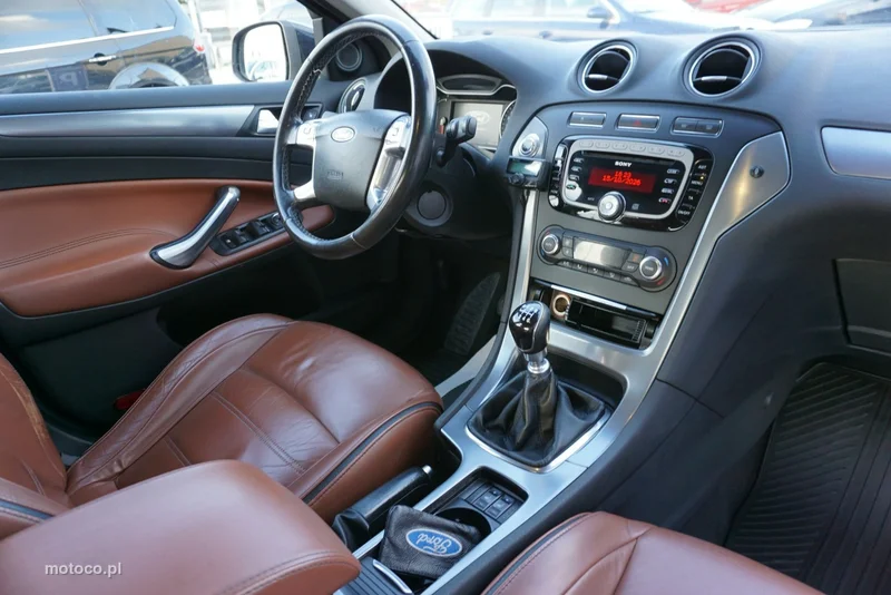 Ford Mondeo IV 31