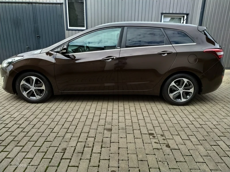 Hyundai i30 4