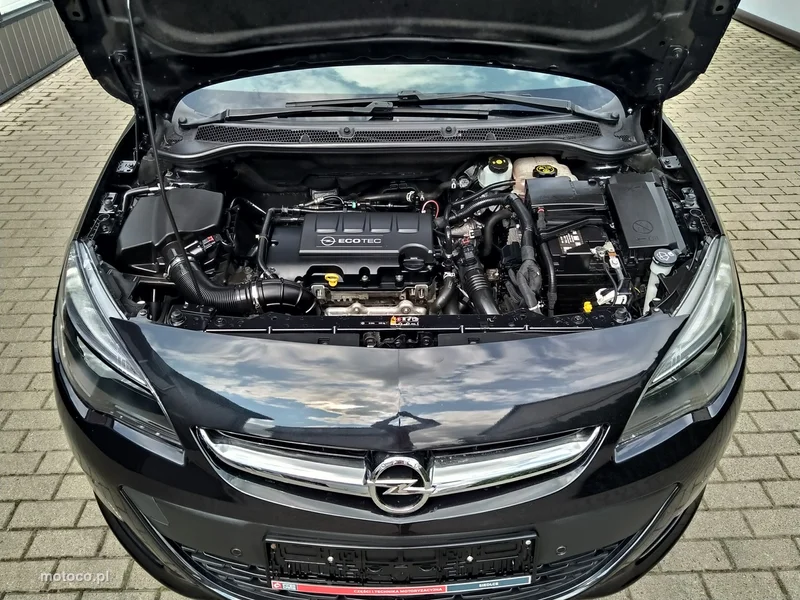 Opel Astra J 13