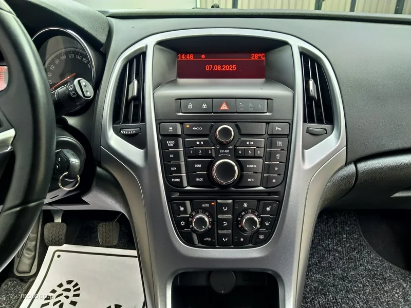Opel Astra J 19
