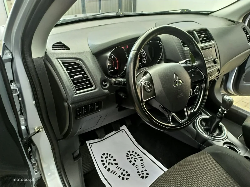 Mitsubishi ASX 16