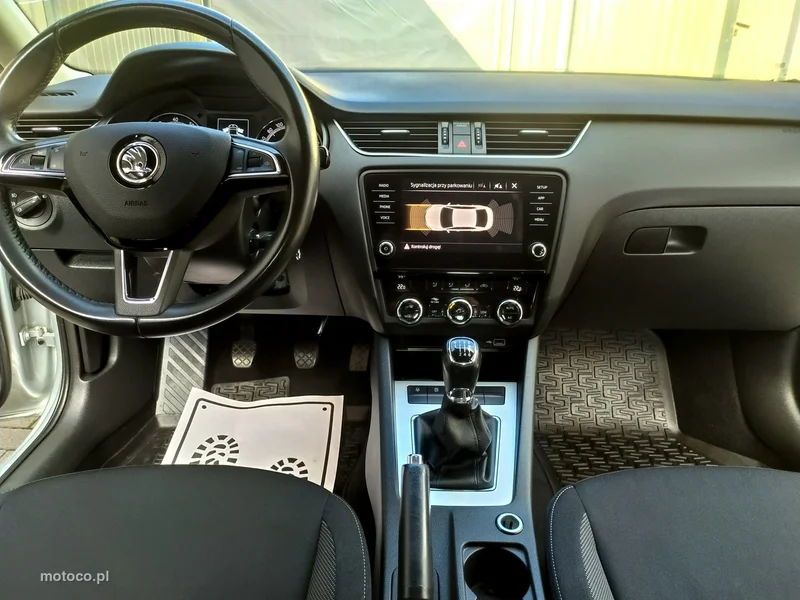 Skoda Octavia III 17