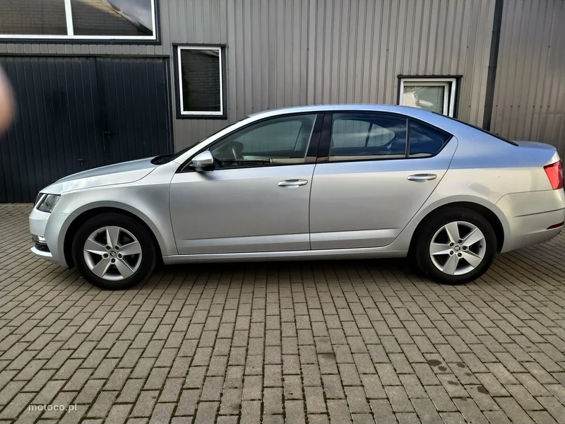 Skoda Octavia III 4