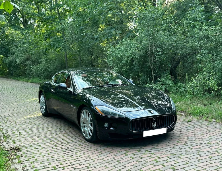 Maserati Granturismo 9