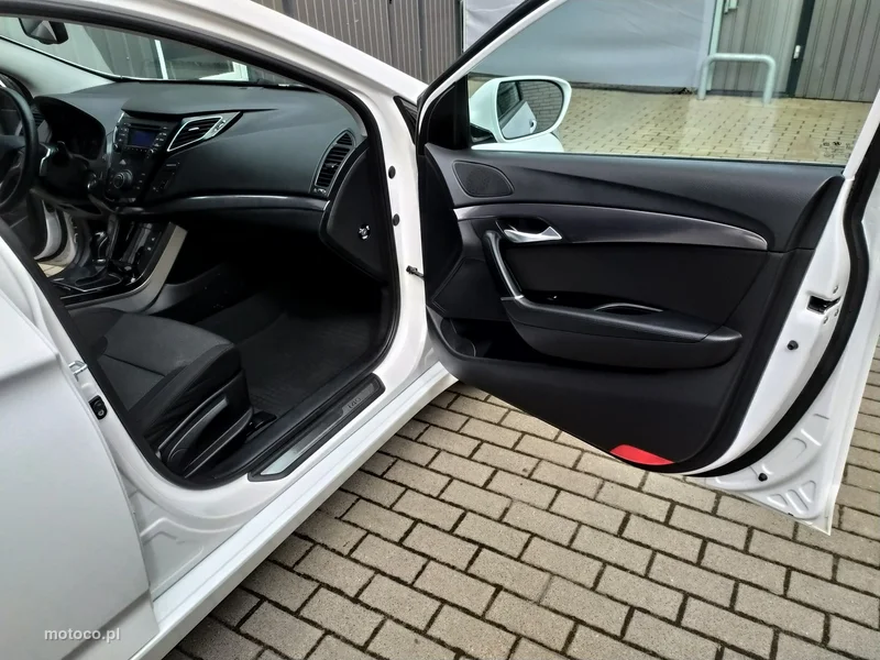 Hyundai i40 29