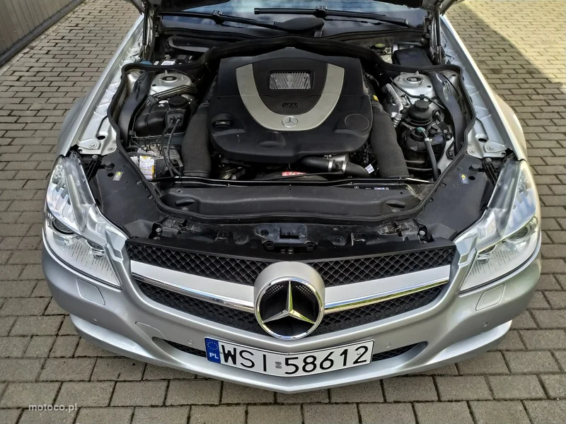 Mercedes-Benz SL 550 13