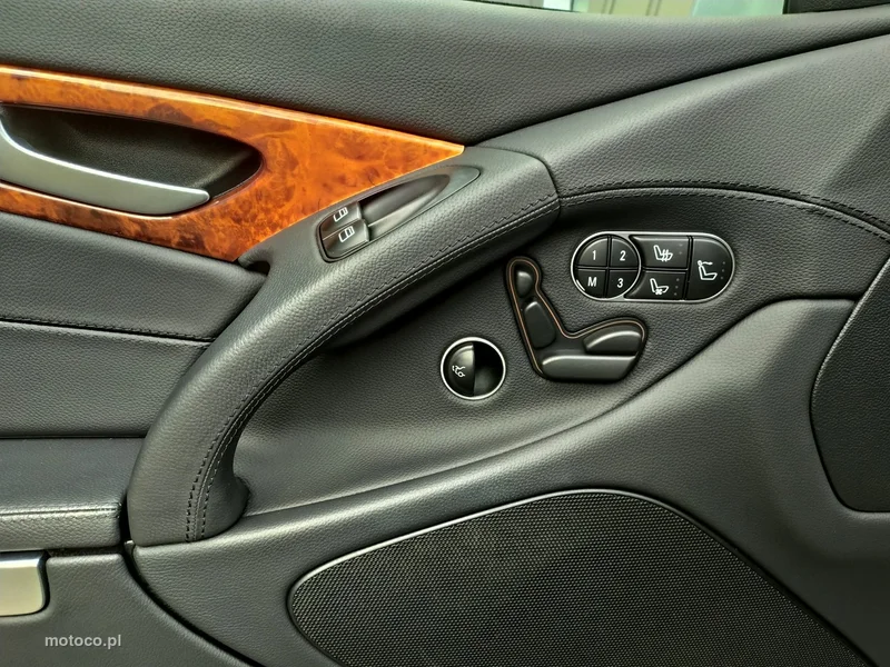 Mercedes-Benz SL 550 18