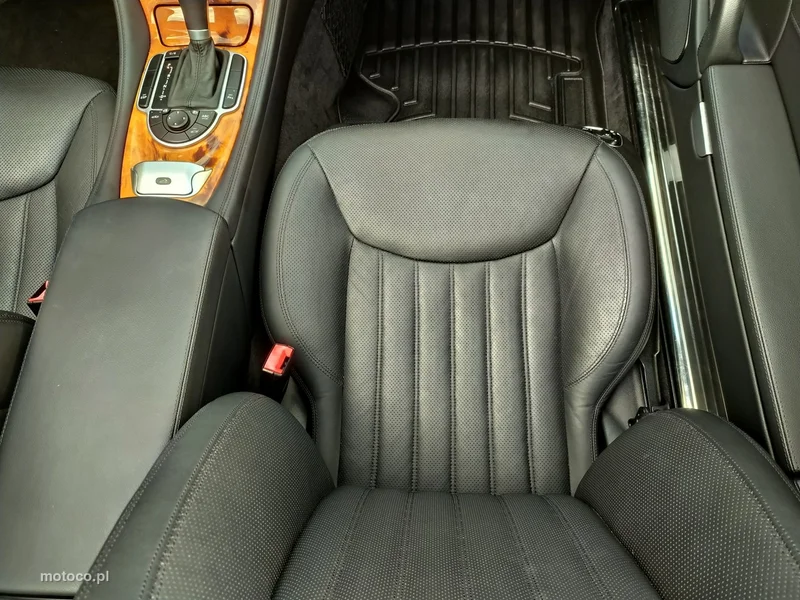 Mercedes-Benz SL 550 39
