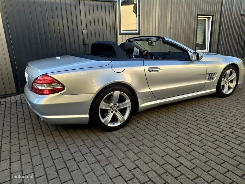 Mercedes-Benz SL 550 8