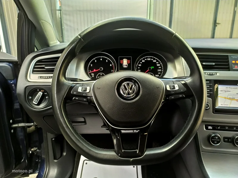 Volkswagen Golf VII 16