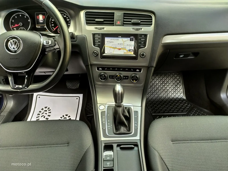 Volkswagen Golf VII 18