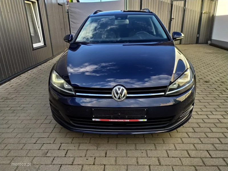 Volkswagen Golf VII 10