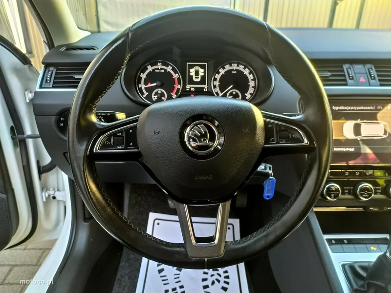 Skoda Octavia III 17