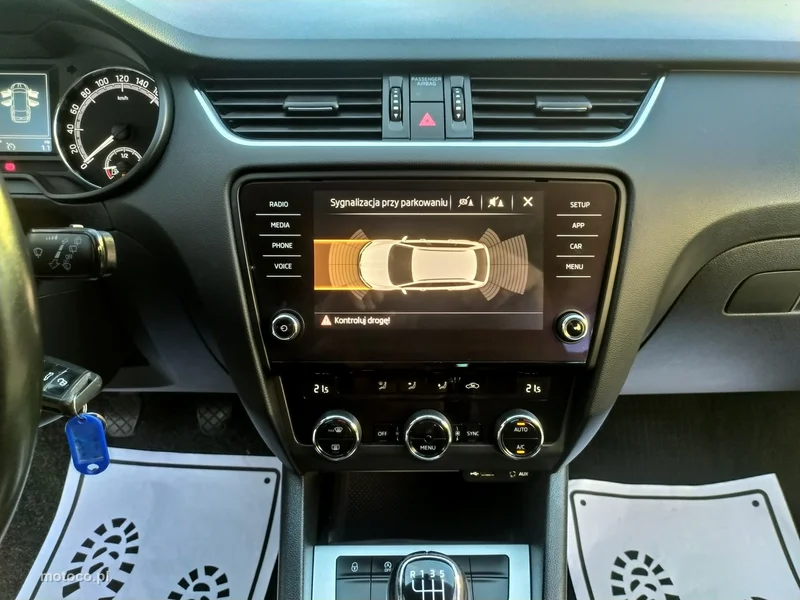 Skoda Octavia III 19