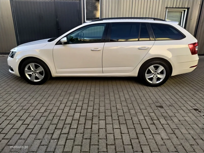 Skoda Octavia III 4
