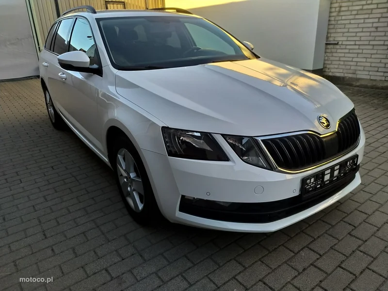 Skoda Octavia III 9