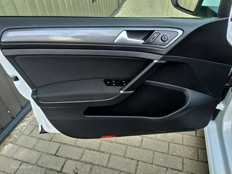 Volkswagen Golf VII 14