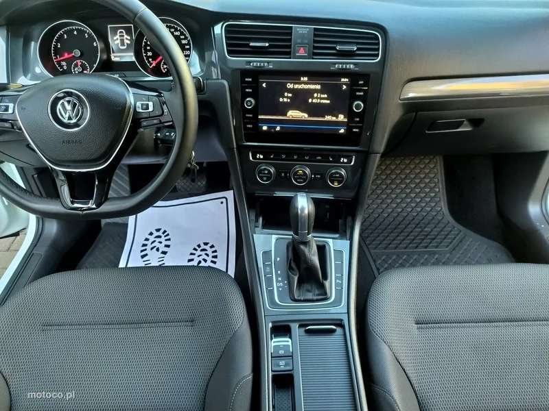 Volkswagen Golf VII 18