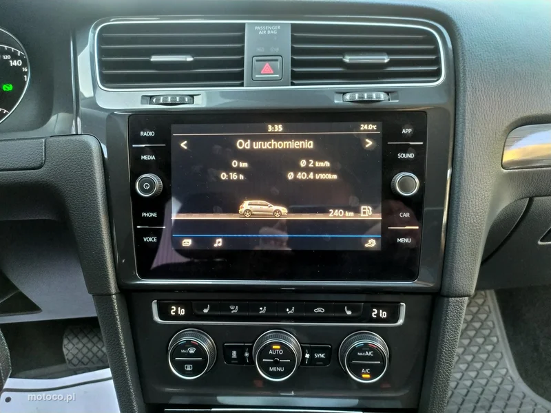 Volkswagen Golf VII 19