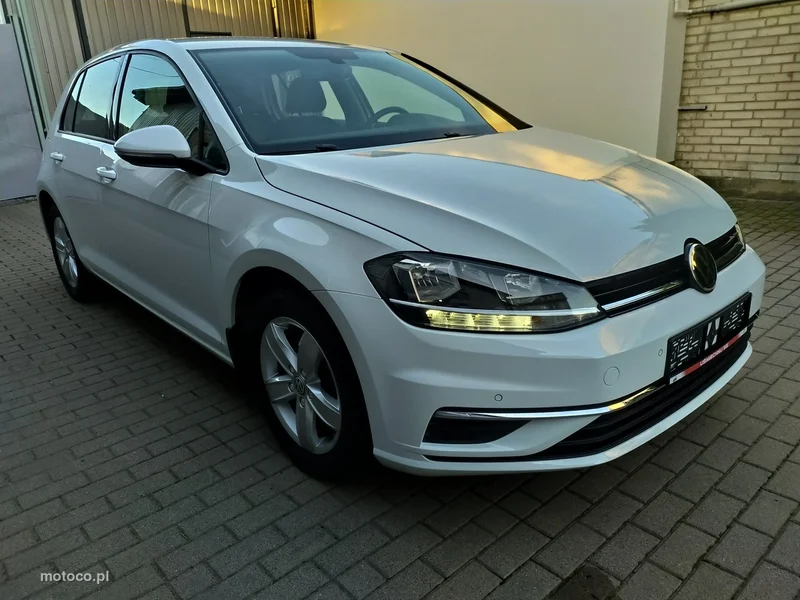 Volkswagen Golf VII 9
